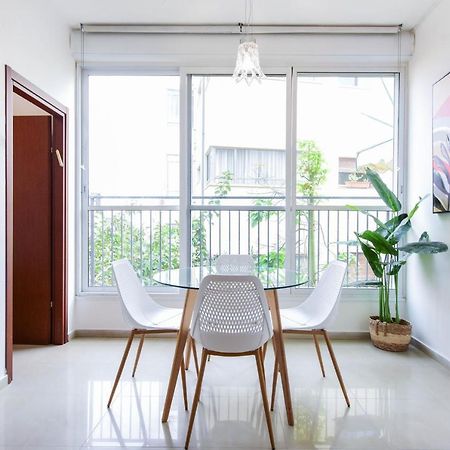 Morning Light Near Gordon Beach By Holyguest Tel Aviv Exterior photo